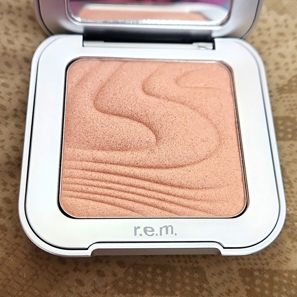 REM Beauty Makeup Rem Beauty Highlighter Topper Miss Saturn Poshmark